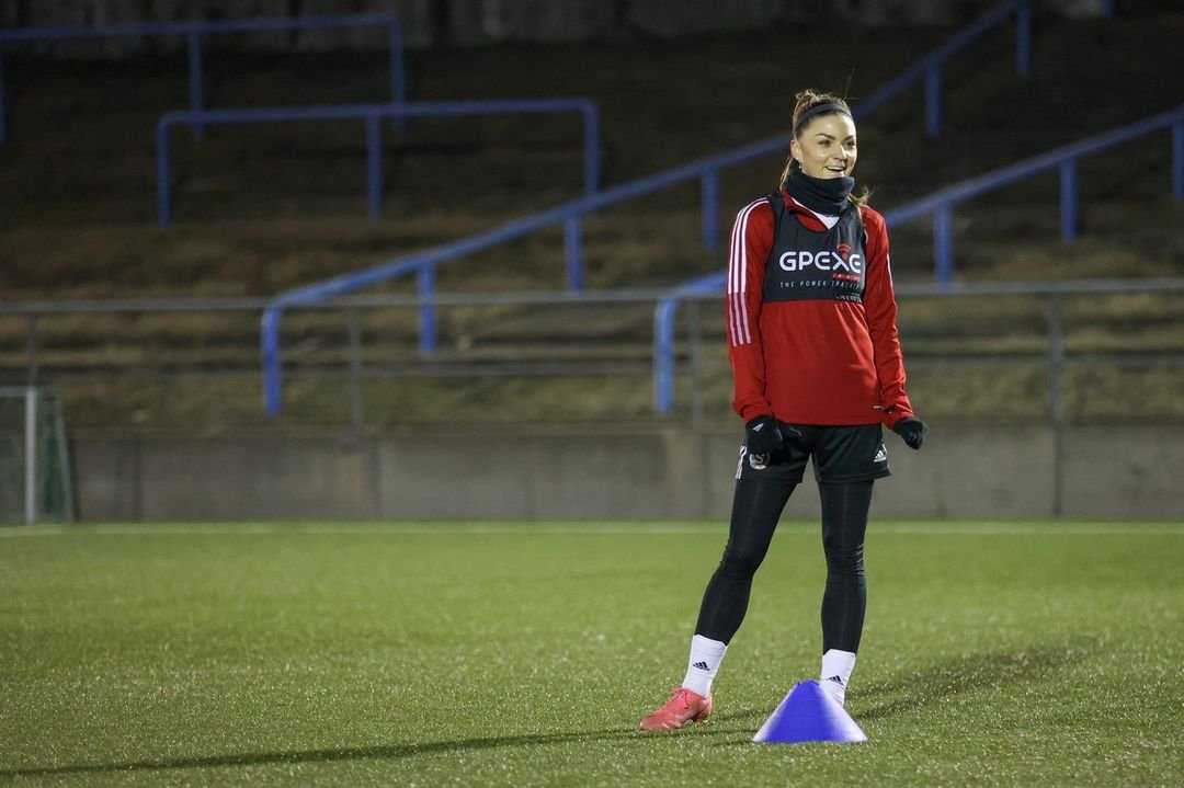 ⚽? Zimní příprava fotbalistek Sparty je v plném proudu, tréninky probíhají na hřišti i v posilovně. 

? Obsáhlá fotogalerie tradičně na Sparta.cz nebo našich facebookových stránkách.

#acsparta #holkytaky